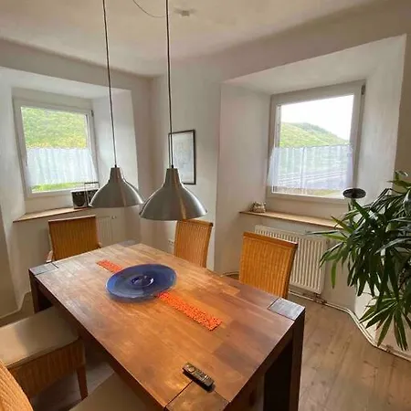 Hébergement de vacances Helles, Gemuetliches Haus Mit Moselblick *
