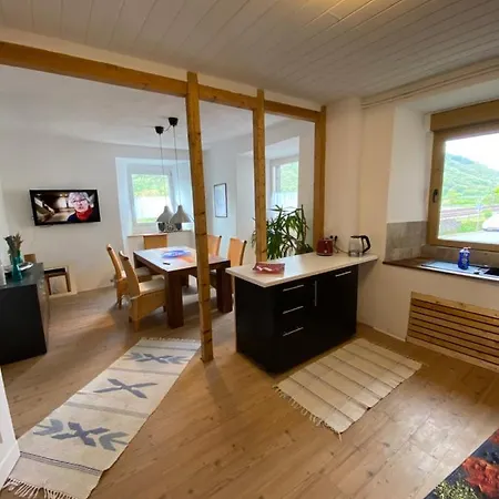Helles, Gemuetliches Haus Mit Moselblick Mueden