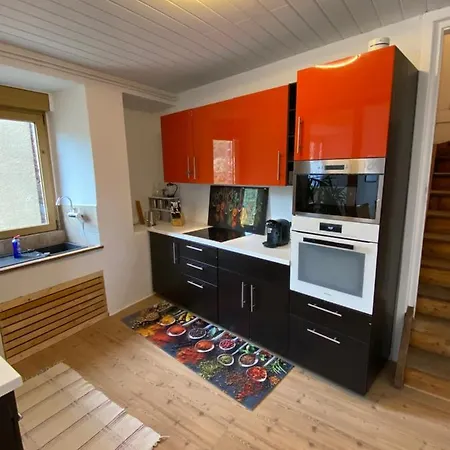 Helles, Gemuetliches Haus Mit Moselblick Mueden (Mosel)