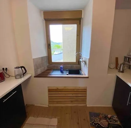 Helles, Gemuetliches Haus Mit Moselblick