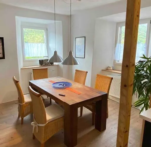 Casa de Férias Helles, Gemuetliches Haus Mit Moselblick Müden