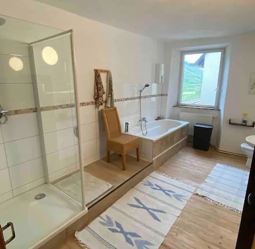 Helles, Gemuetliches Haus Mit Moselblick Casa de Férias Müden