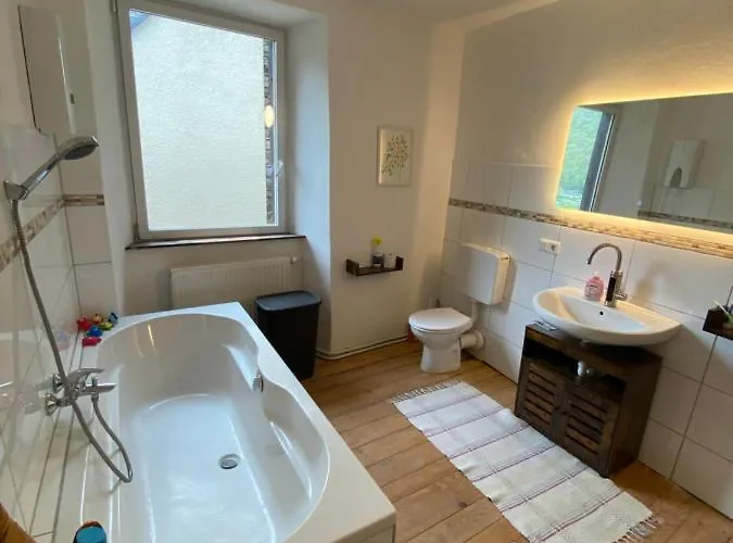 Casa de Férias Helles, Gemuetliches Haus Mit Moselblick