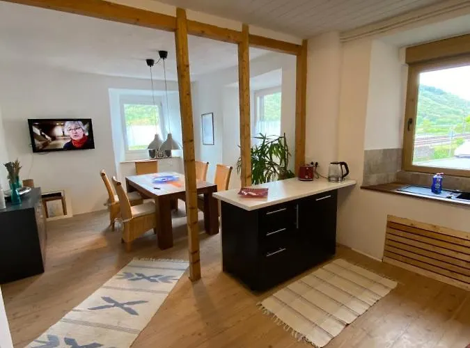 Helles, Gemuetliches Haus Mit Moselblick Müden