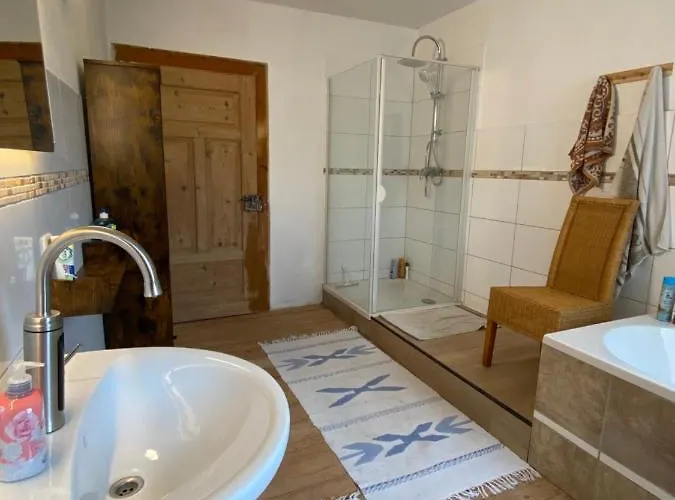 Helles, Gemuetliches Haus Mit Moselblick Casa de Férias Müden