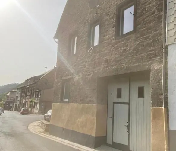 Helles, Gemuetliches Haus Mit Moselblick Casa de Férias Müden